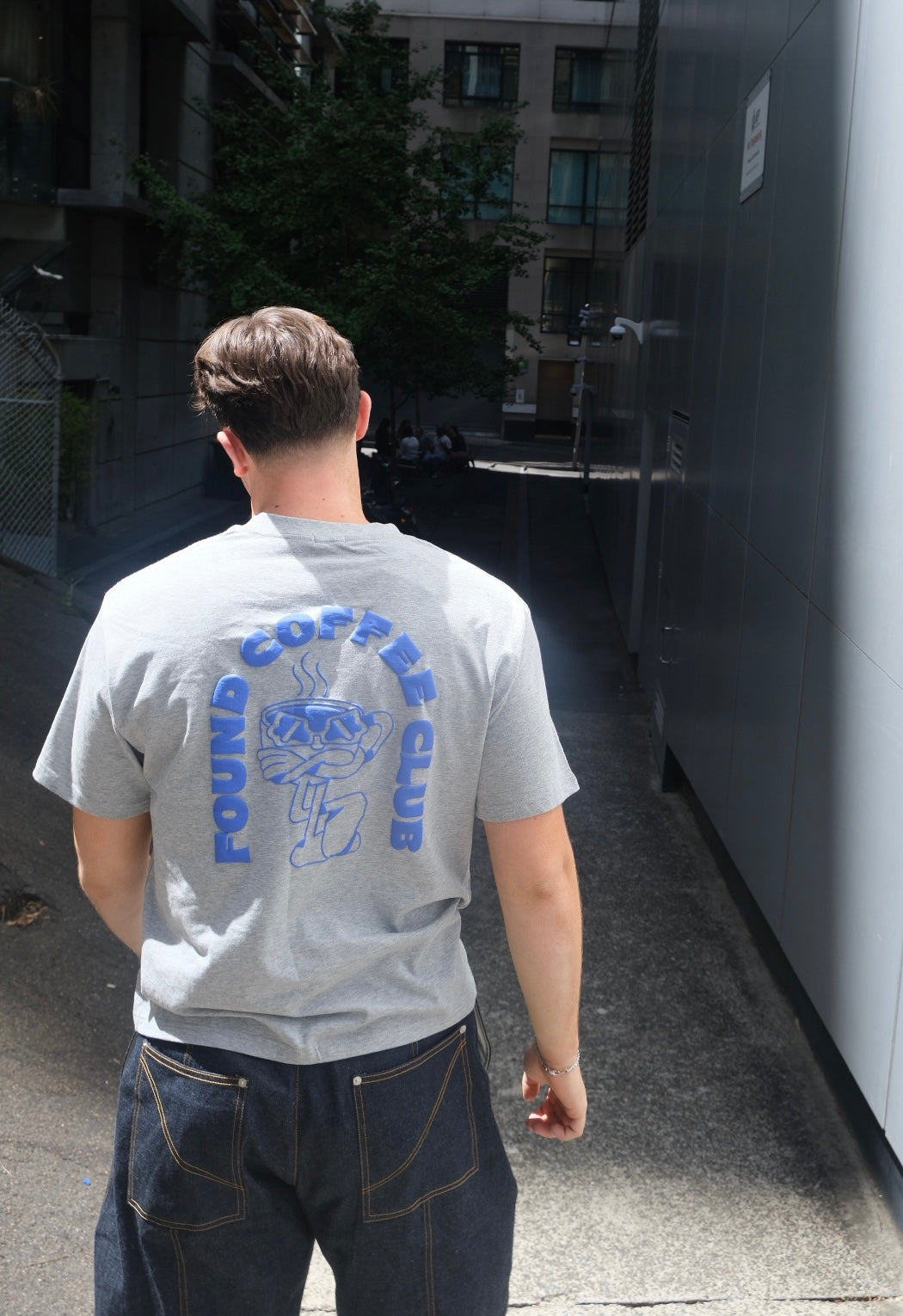 🎁 Coffee Club Tee (100% off)